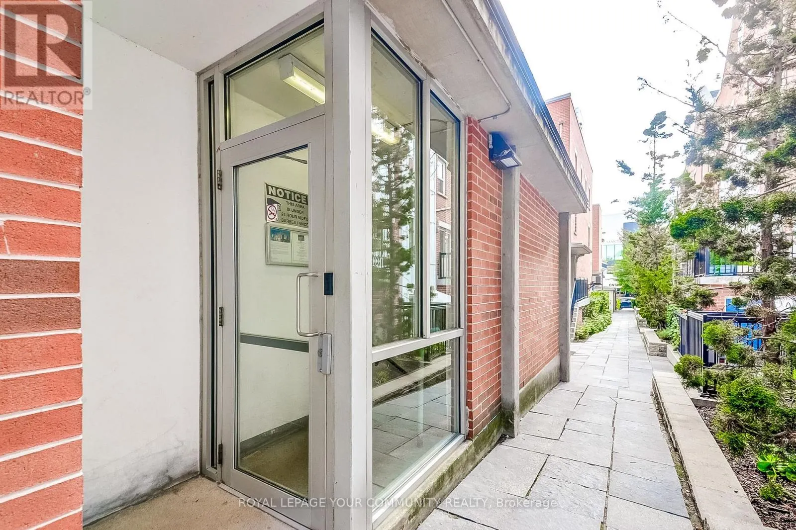 27 FLORENCE WYLE LANE
