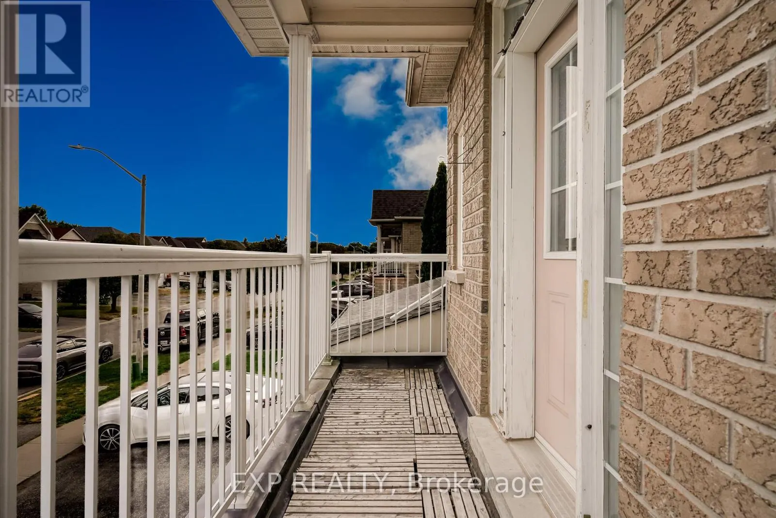 75 HUTTON PLACE