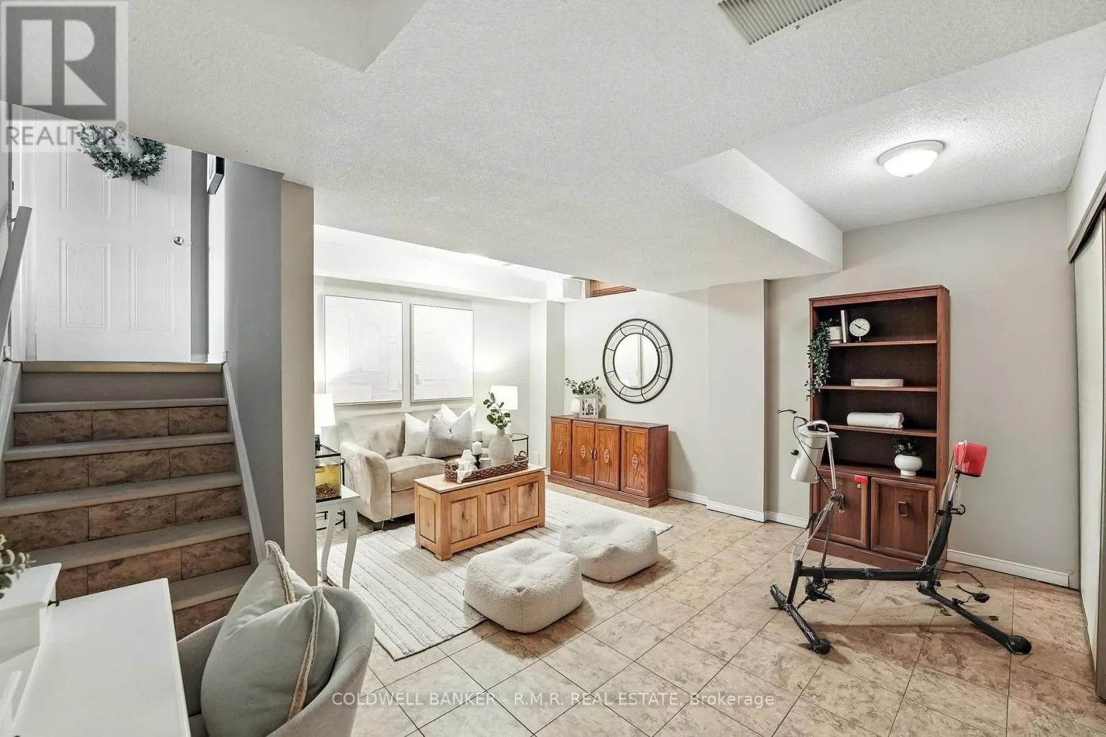 14 - 1801 NICHOL AVENUE, #14