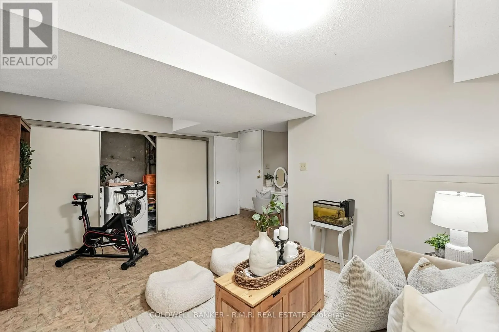 14 - 1801 NICHOL AVENUE, #14