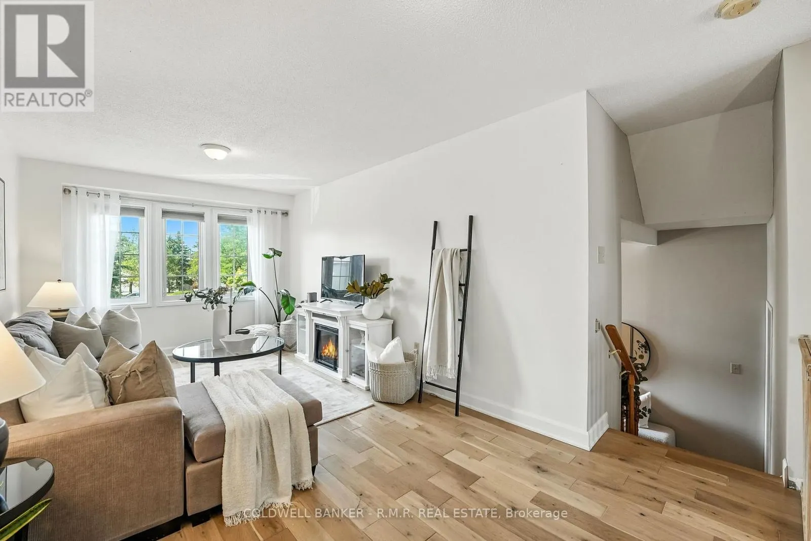 14 - 1801 NICHOL AVENUE, #14