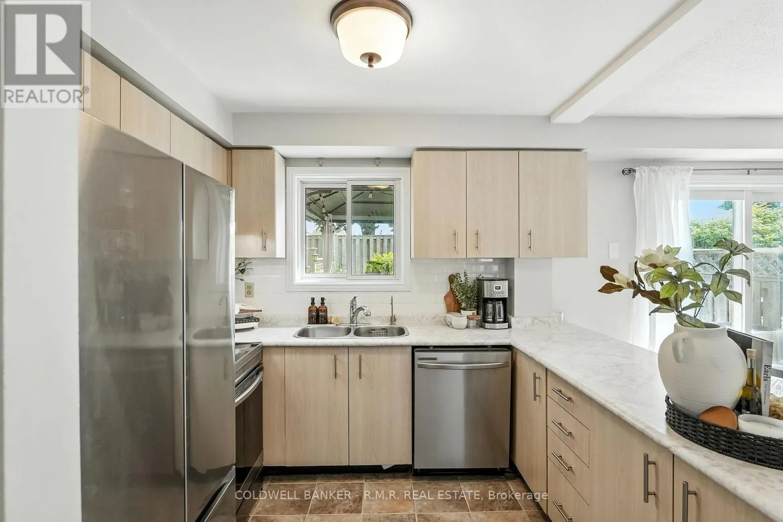 14 - 1801 NICHOL AVENUE, #14