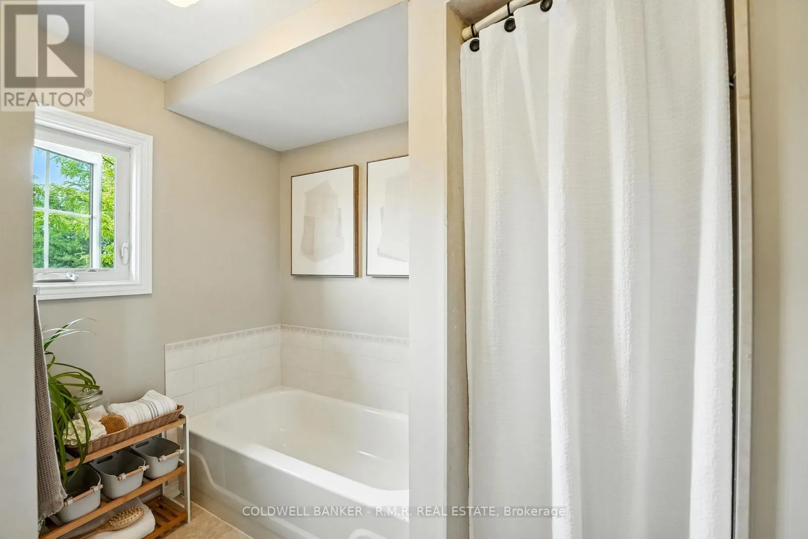 14 - 1801 NICHOL AVENUE, #14