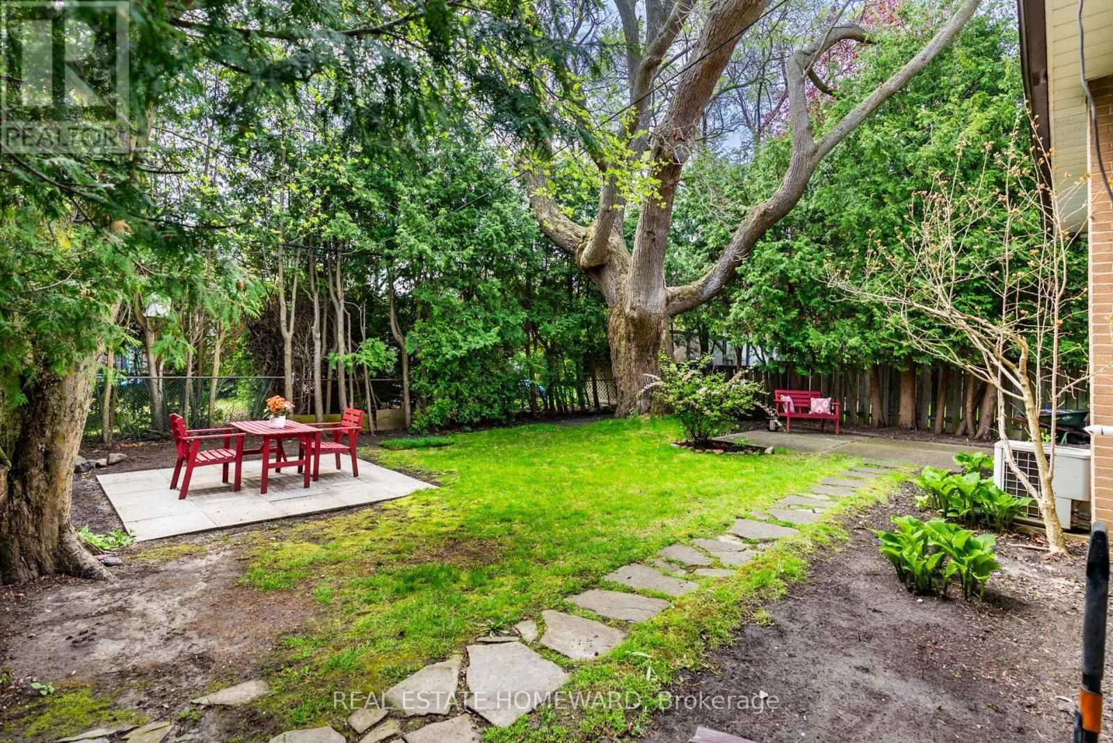 20 WOODGARDEN CRESCENT