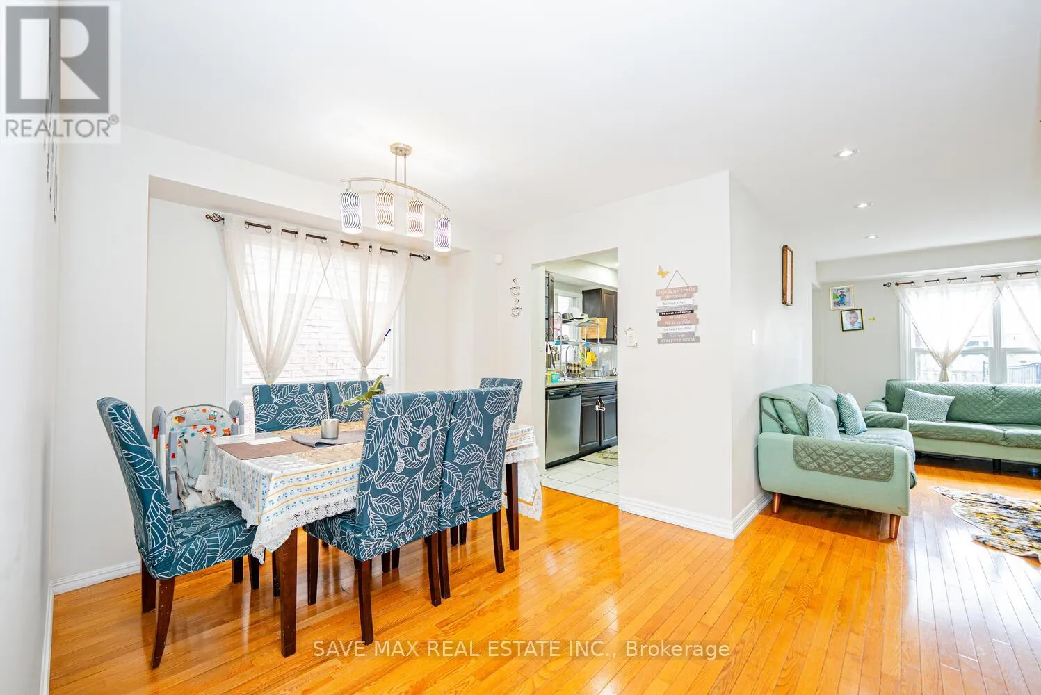 101 ALFORD CRESCENT