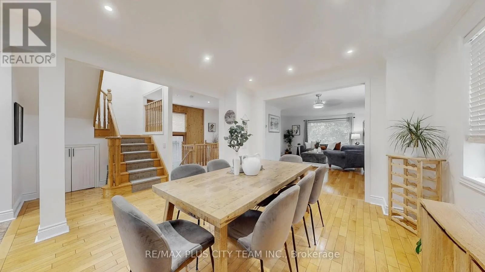 34 EDGE PARK AVENUE