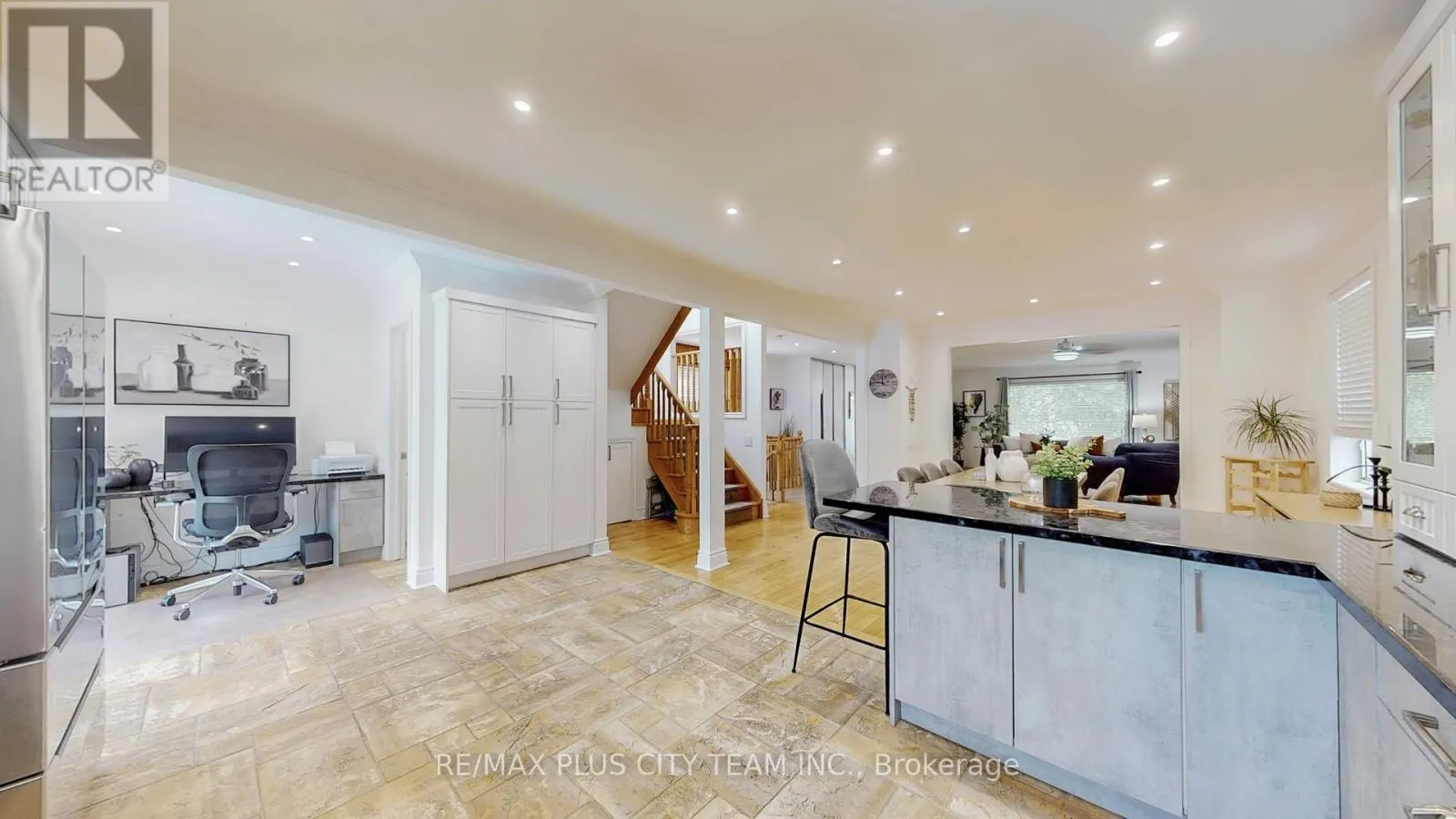 34 EDGE PARK AVENUE