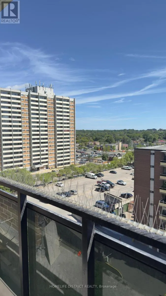 1006 - 20 GILDER DRIVE