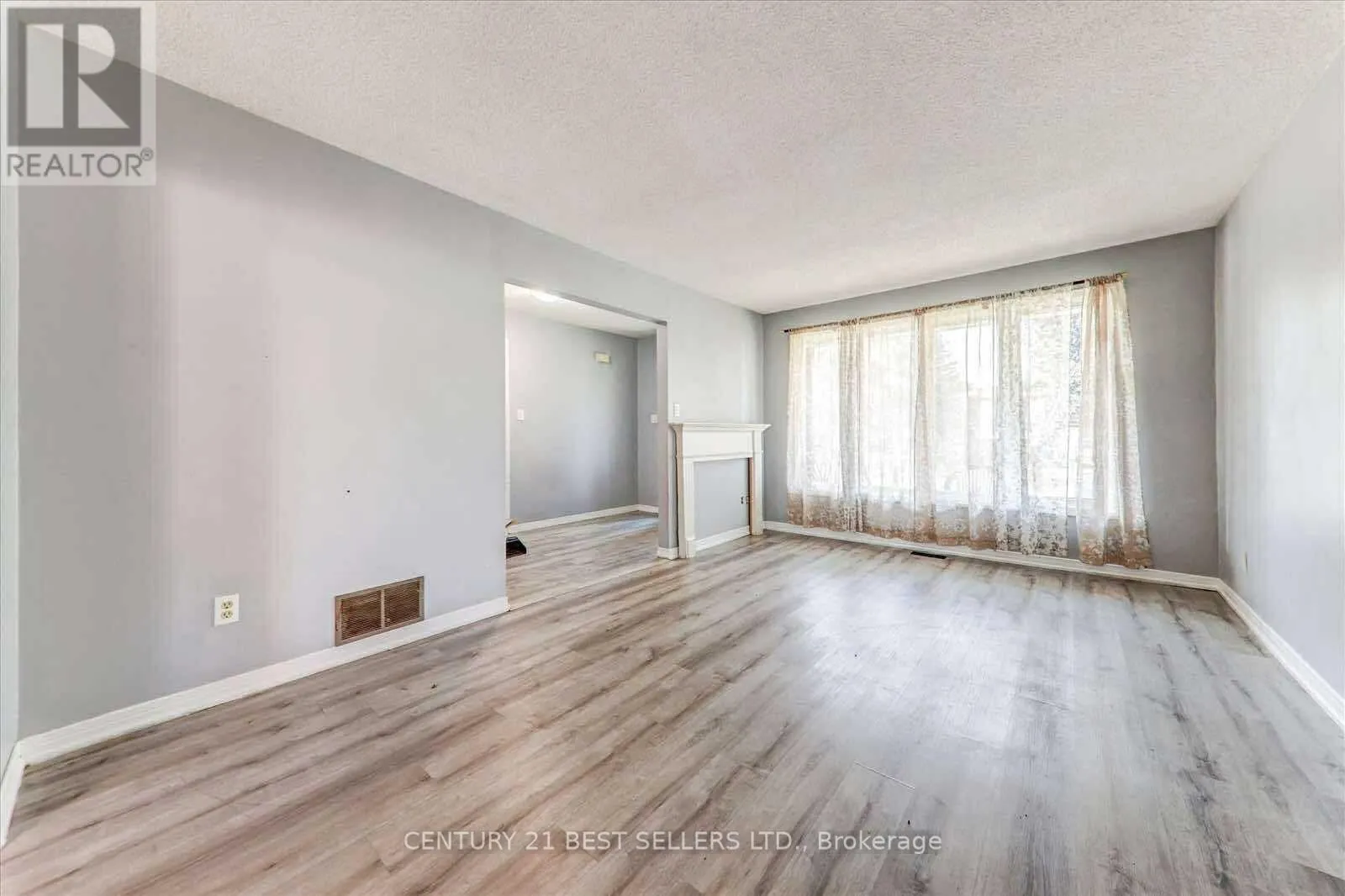 5 HARTSFIELD DRIVE