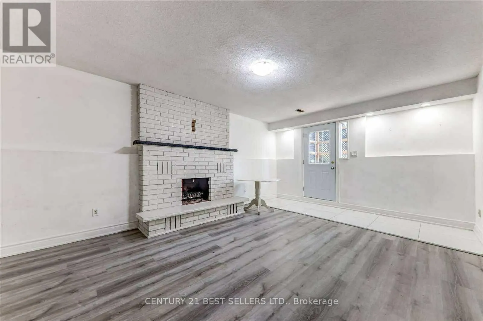 5 HARTSFIELD DRIVE