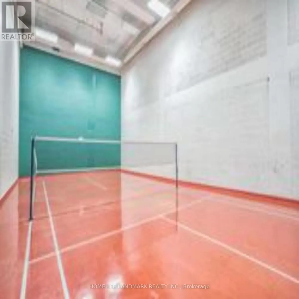 1115 - 8 LEE CENTRE DRIVE