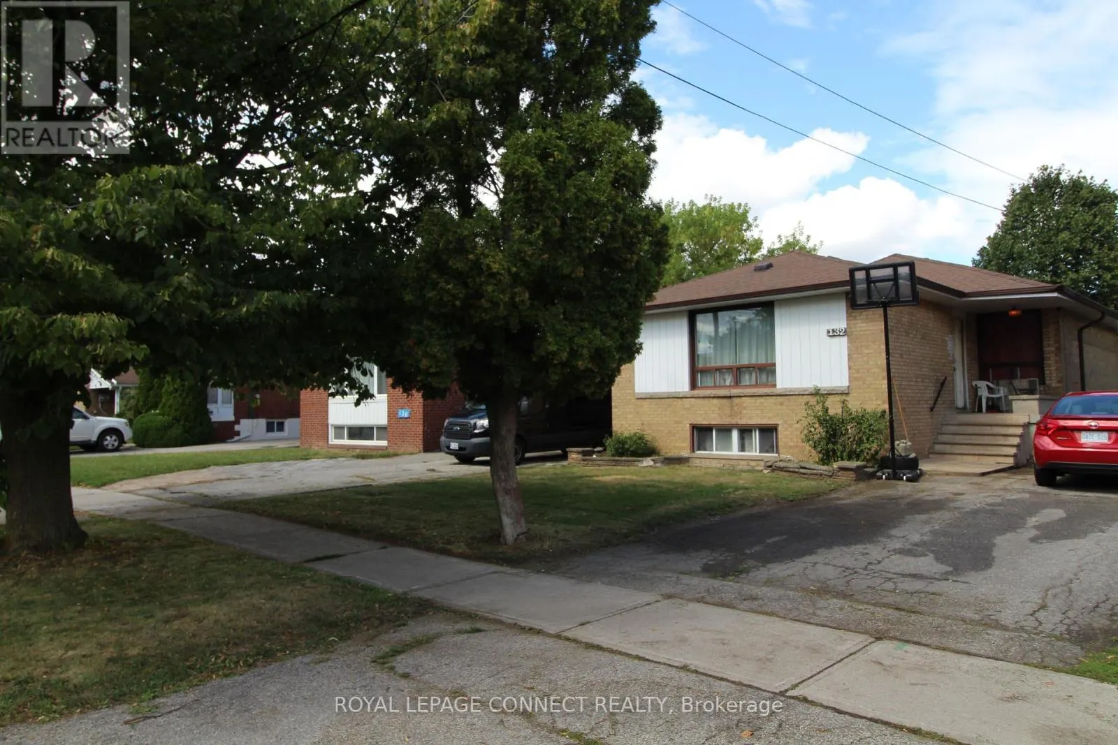 132 ELLENDALE DRIVE