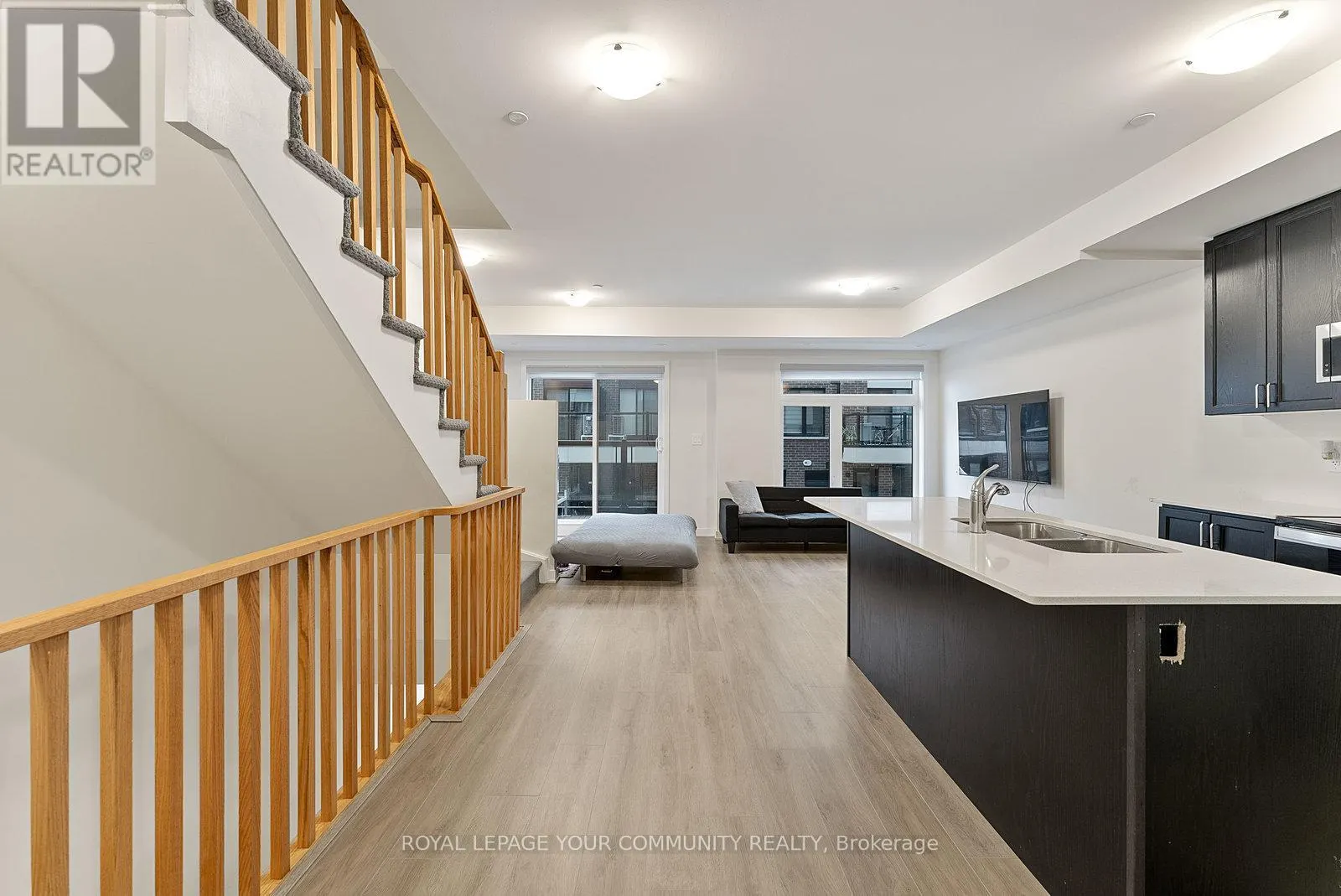 117 - 755 OMEGA DRIVE