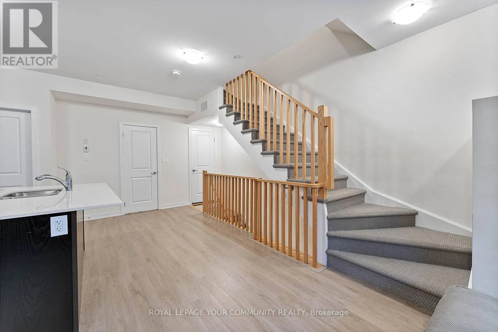 117 - 755 OMEGA DRIVE