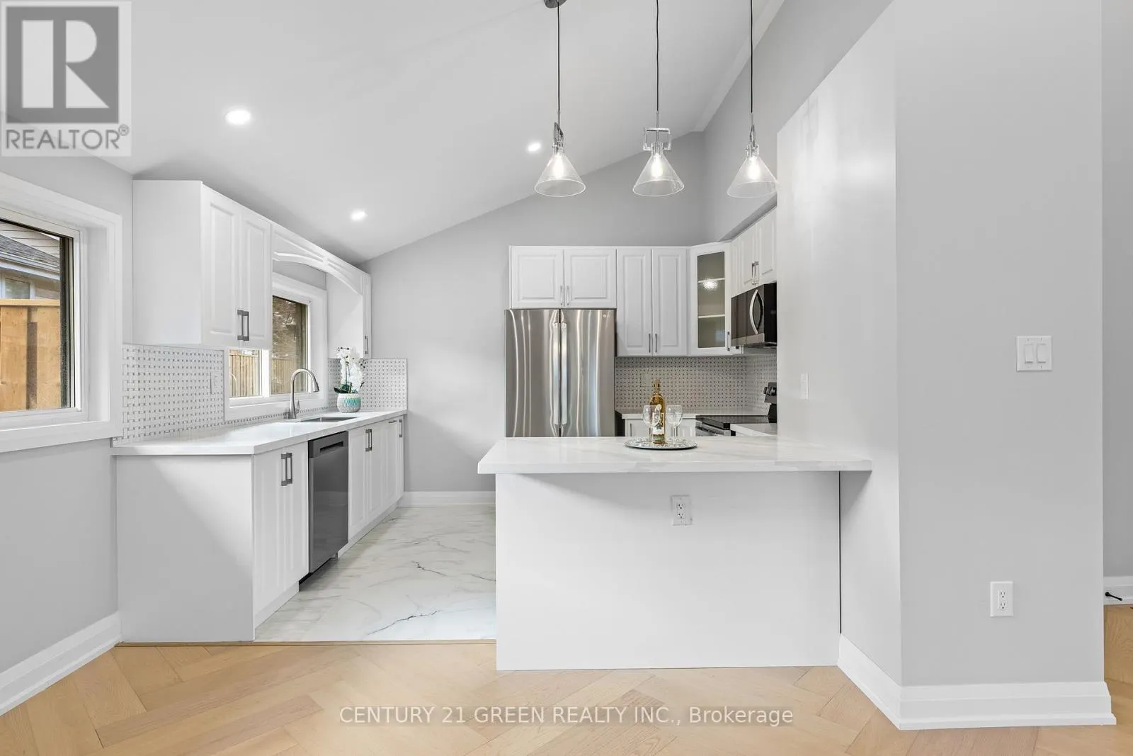 32 BROOKRIDGE DRIVE