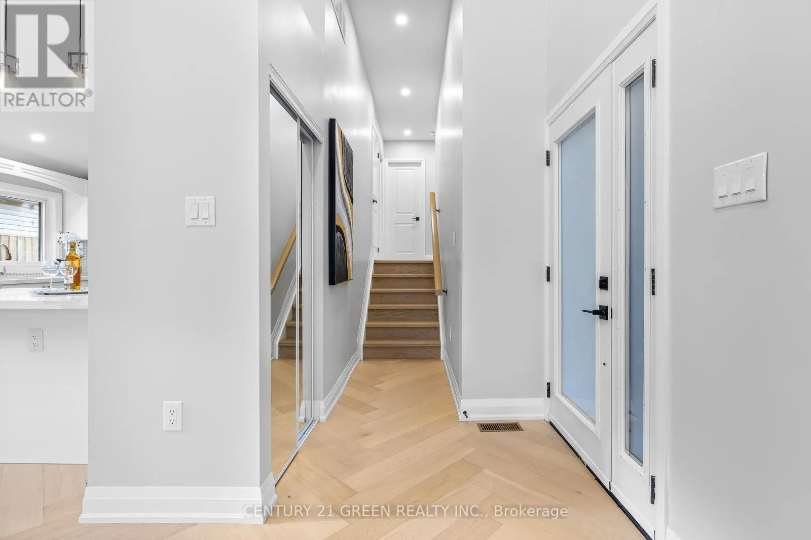 32 BROOKRIDGE DRIVE