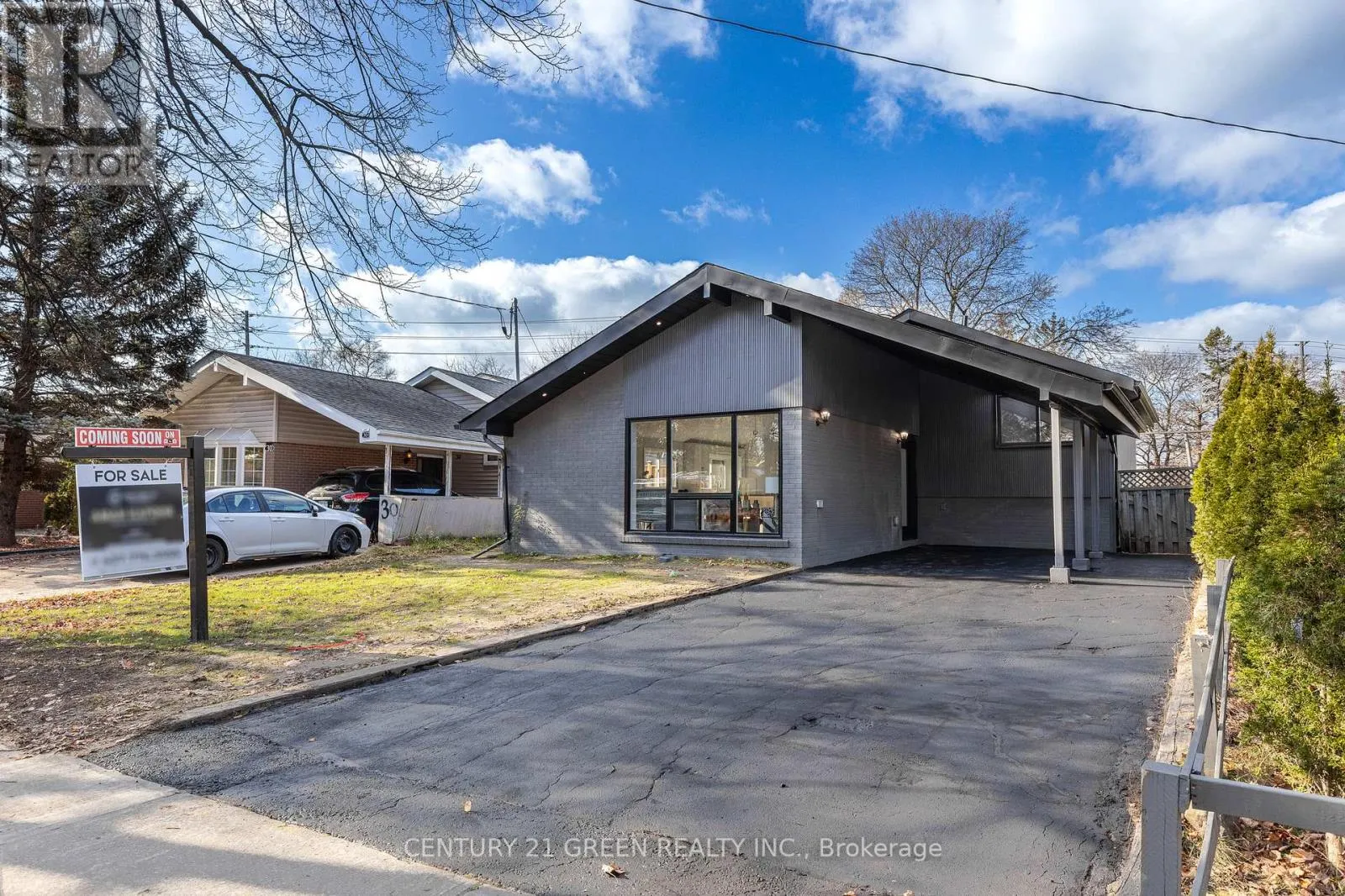 32 BROOKRIDGE DRIVE