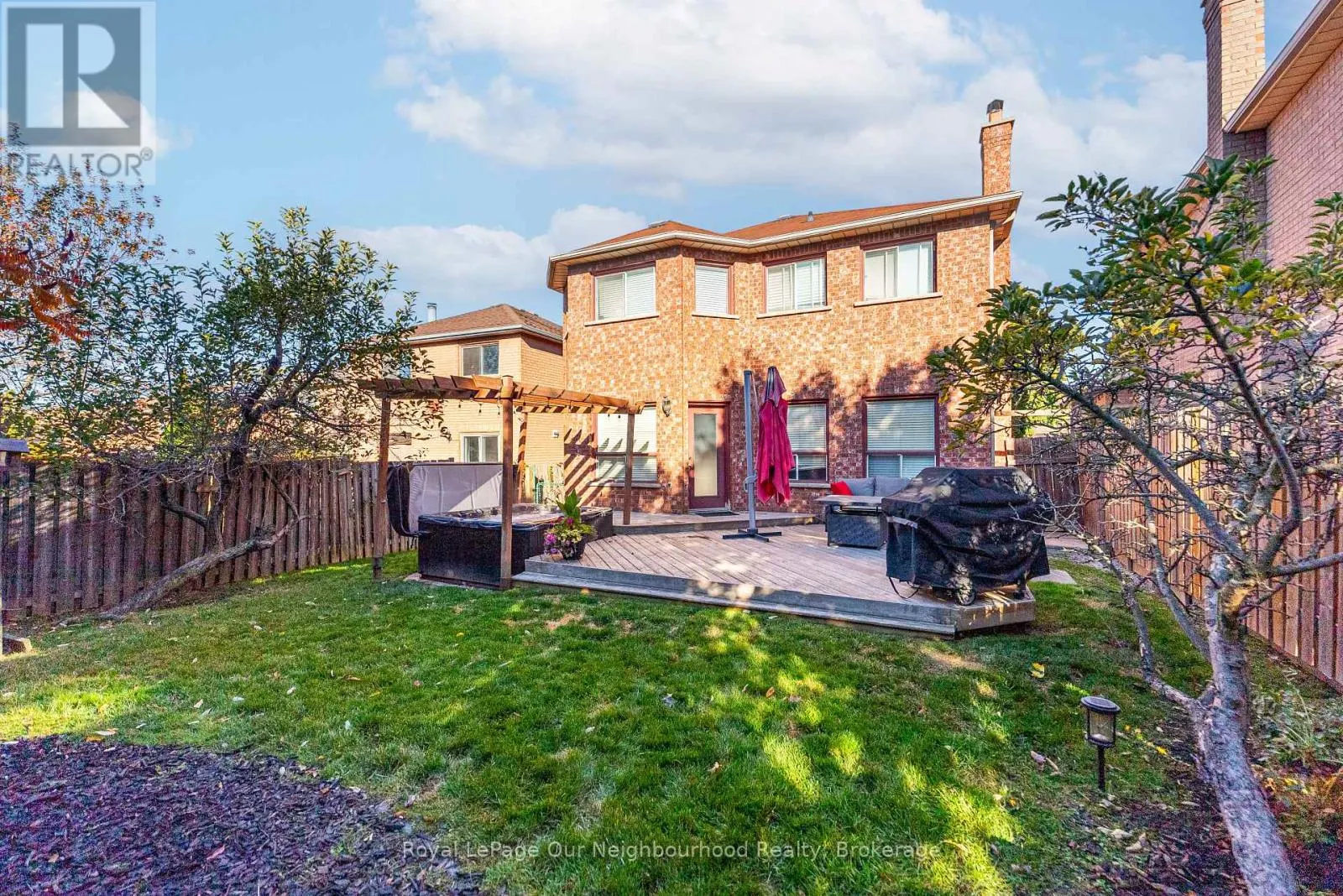 43 RINGWOOD DRIVE