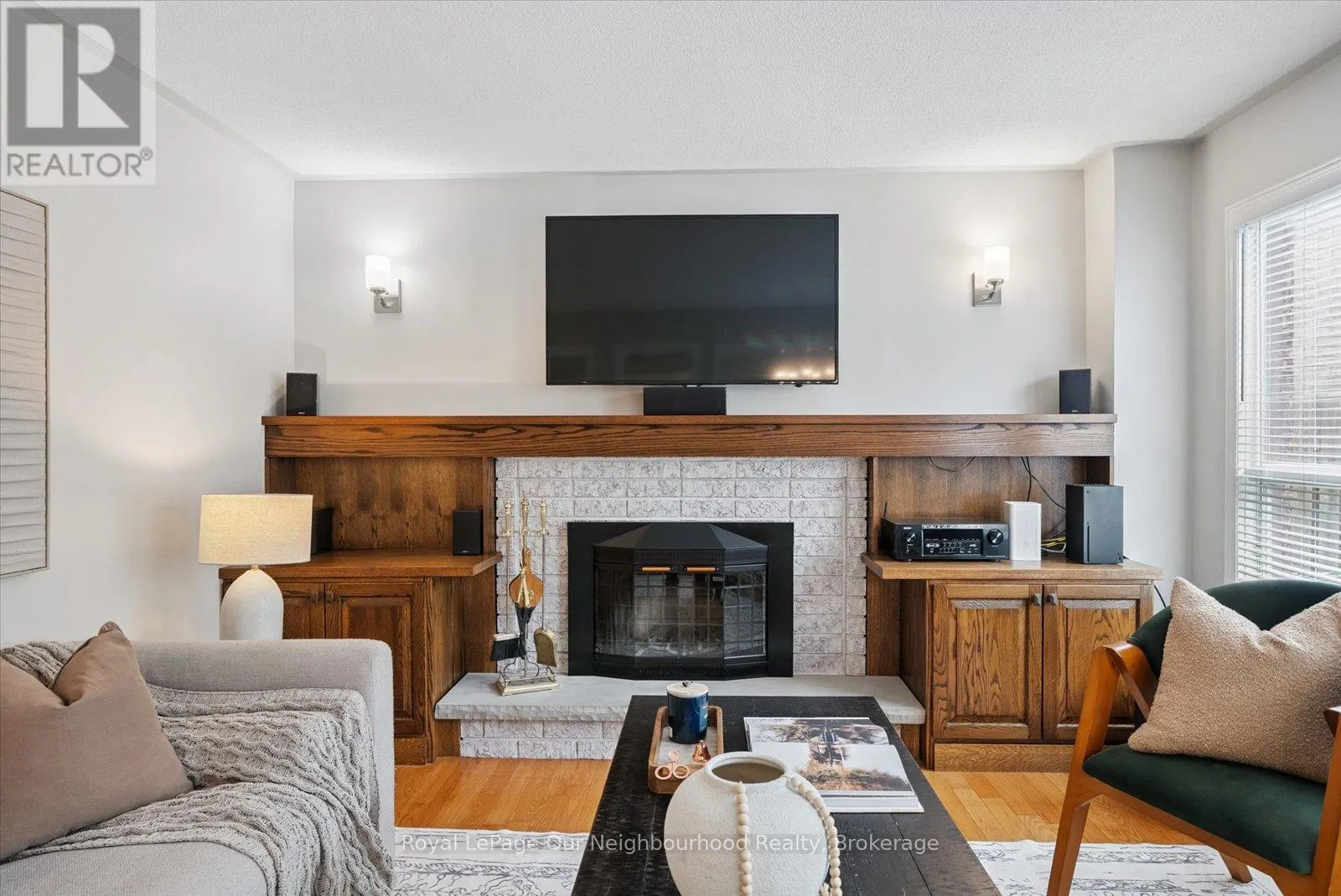 43 RINGWOOD DRIVE