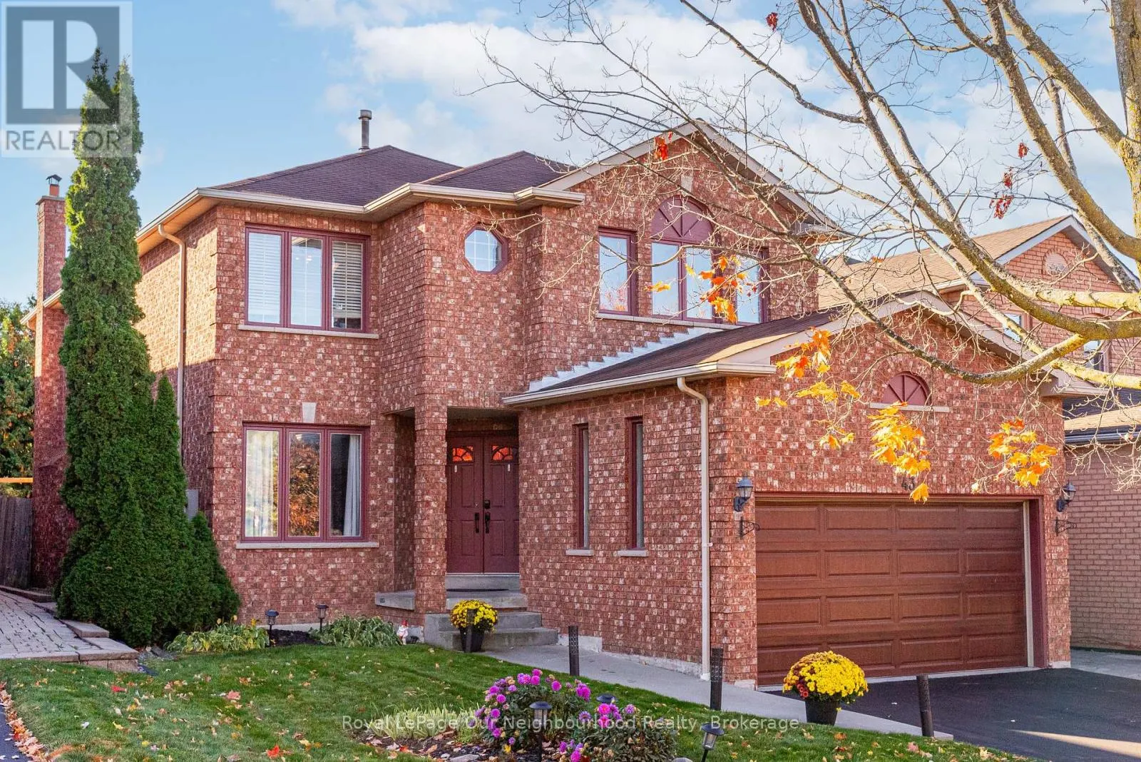 43 RINGWOOD DRIVE