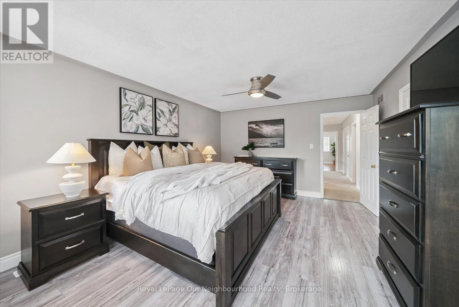 43 RINGWOOD DRIVE