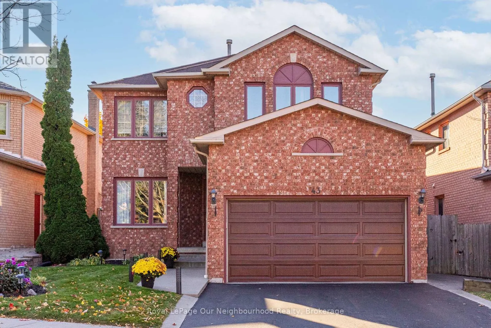 43 RINGWOOD DRIVE