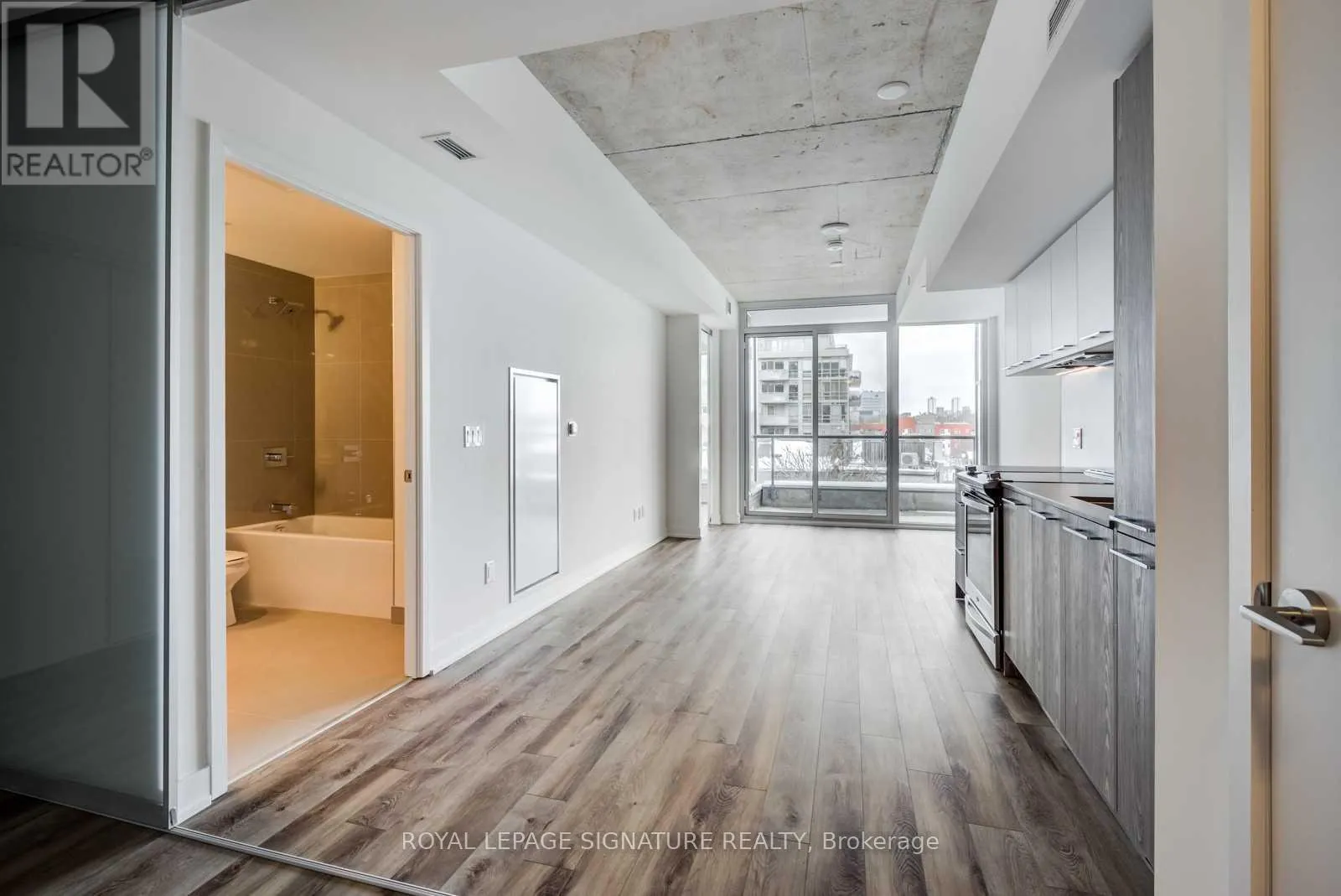 727 - 30 BASEBALL PLACE