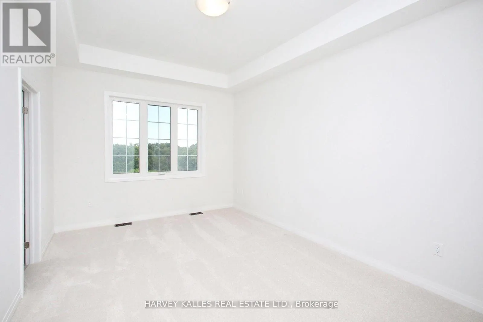 1077 ZIRCON MANOR
