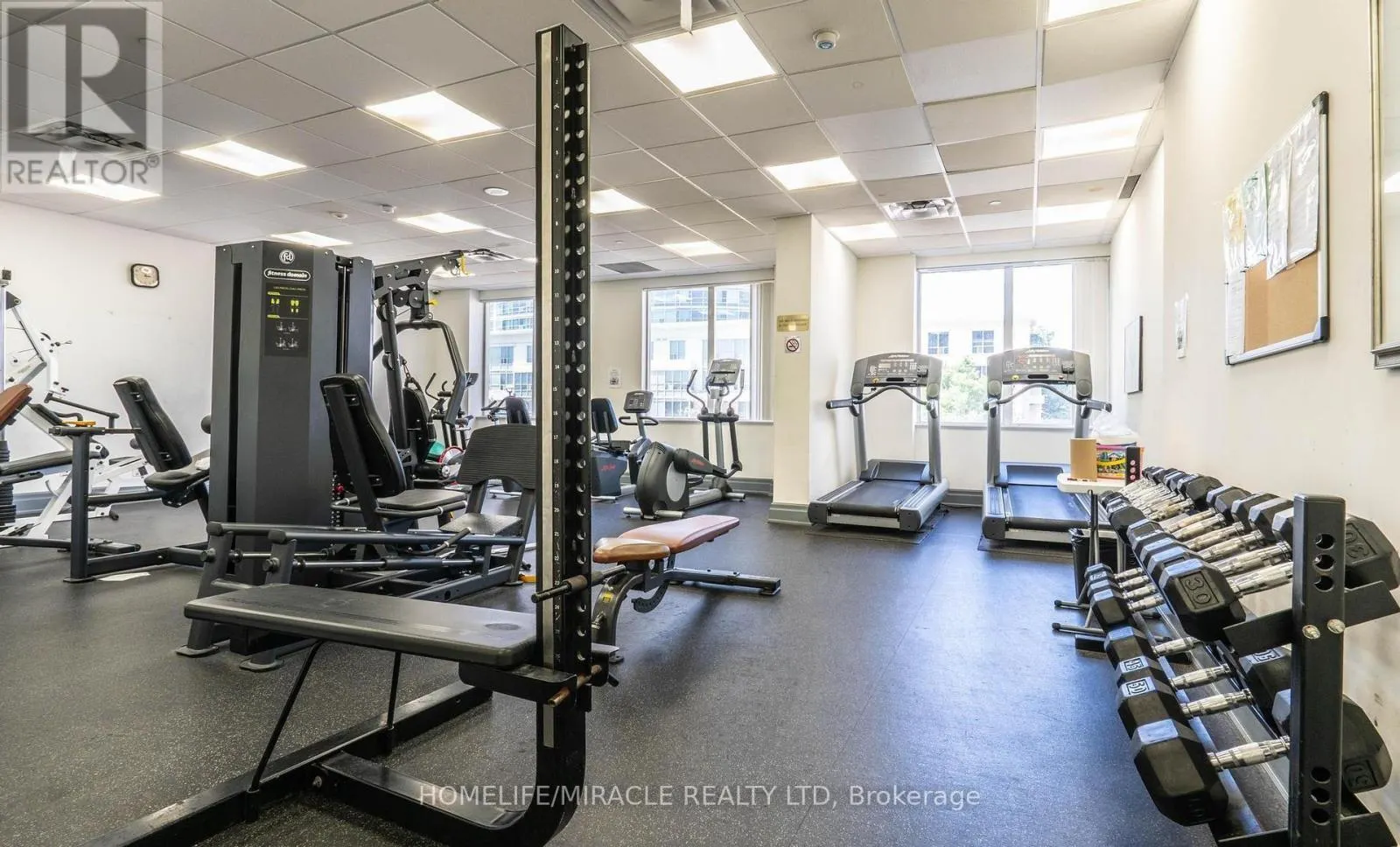 1506 - 1 LEE CENTRE DRIVE