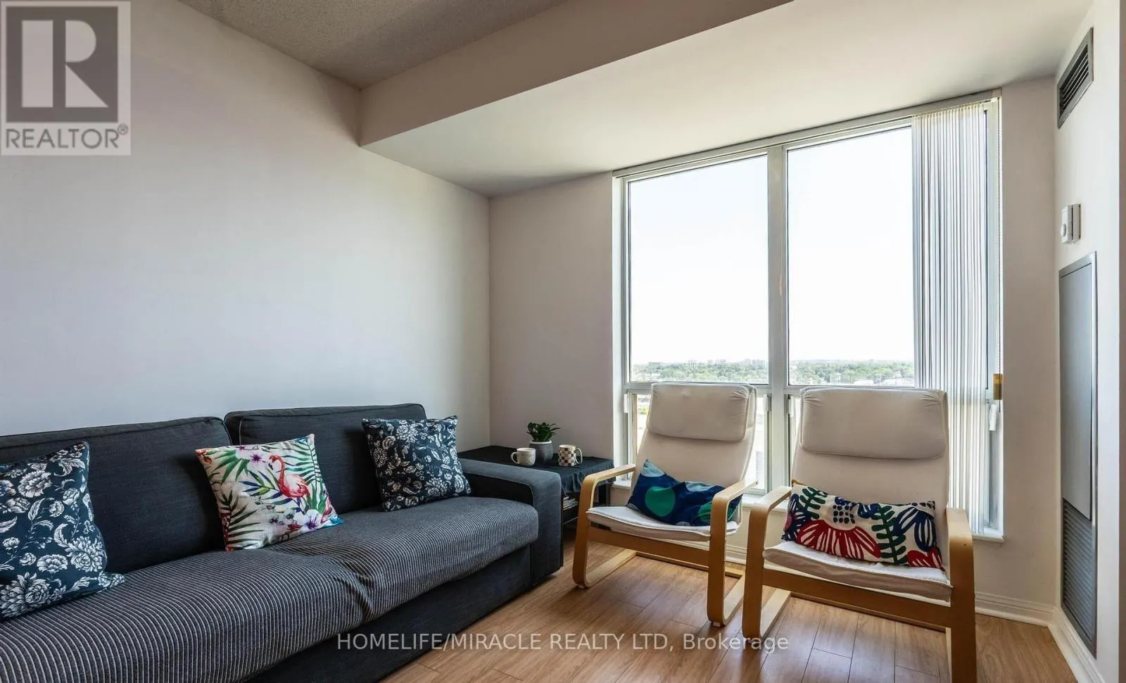 1506 - 1 LEE CENTRE DRIVE