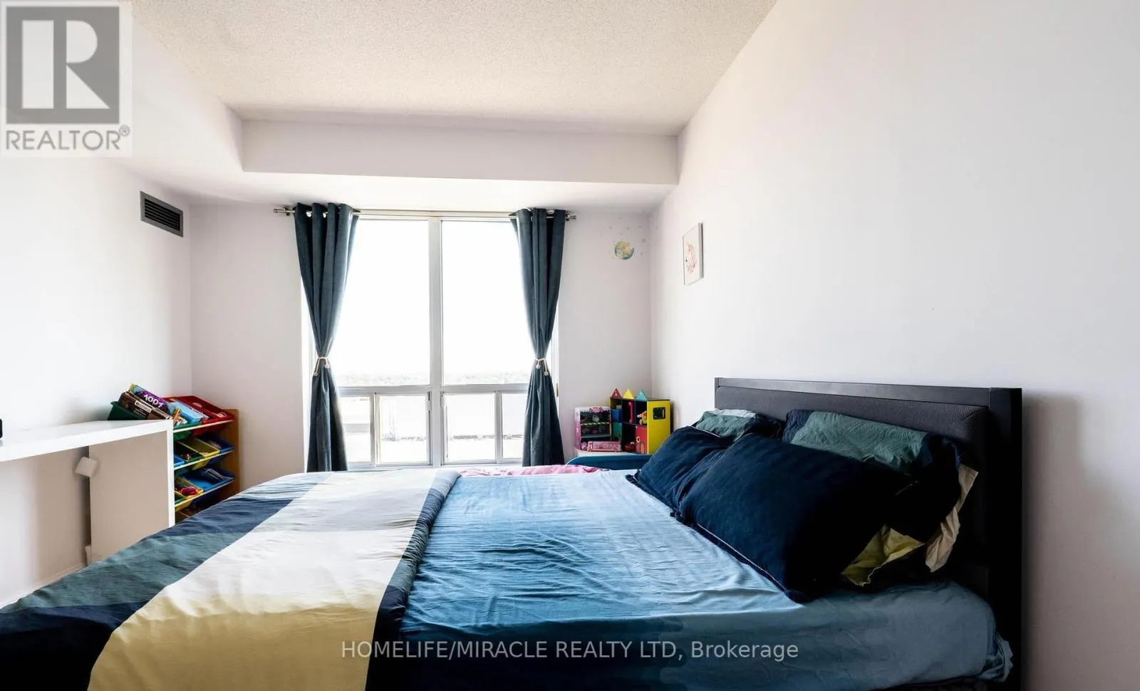 1506 - 1 LEE CENTRE DRIVE