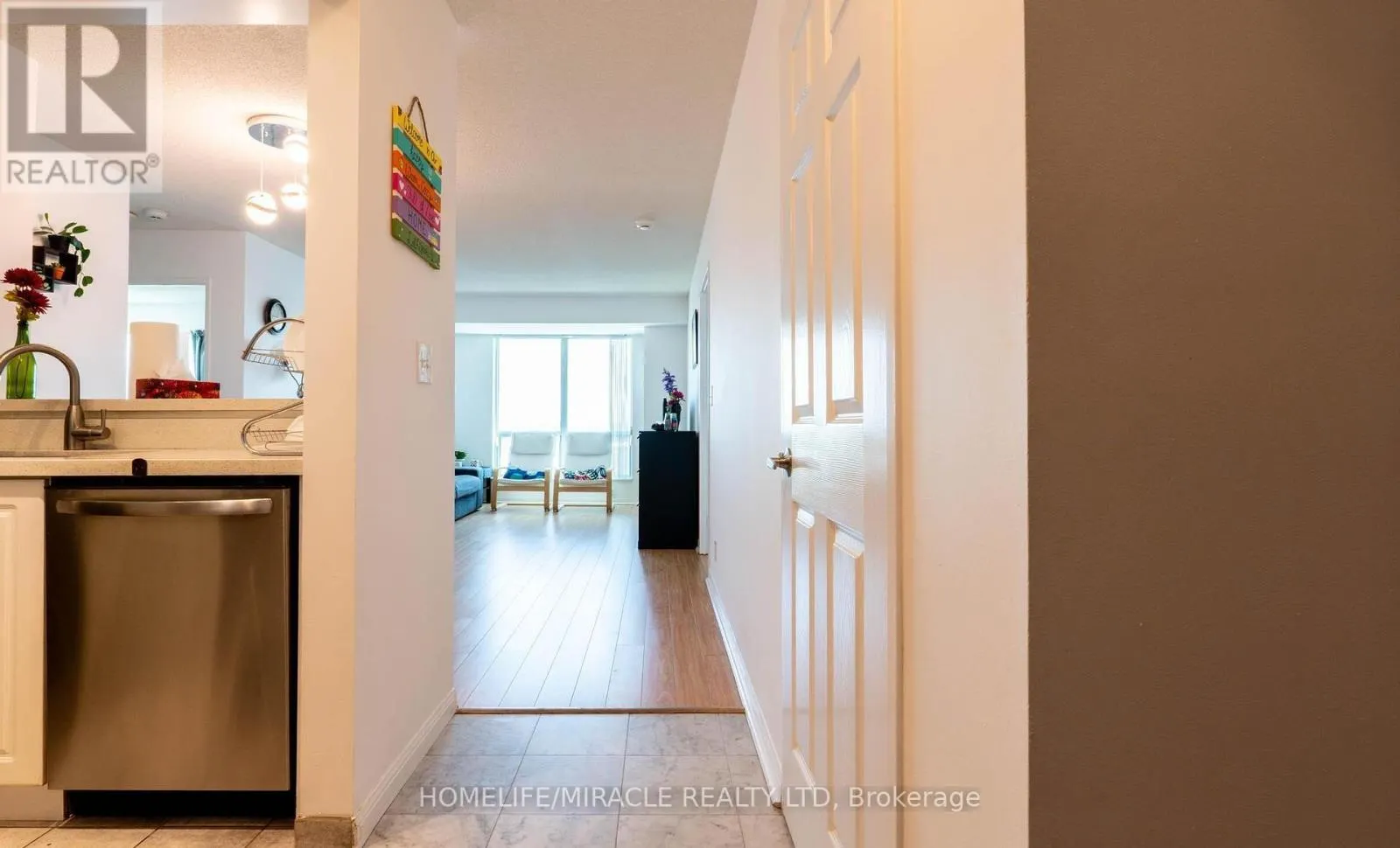 1506 - 1 LEE CENTRE DRIVE