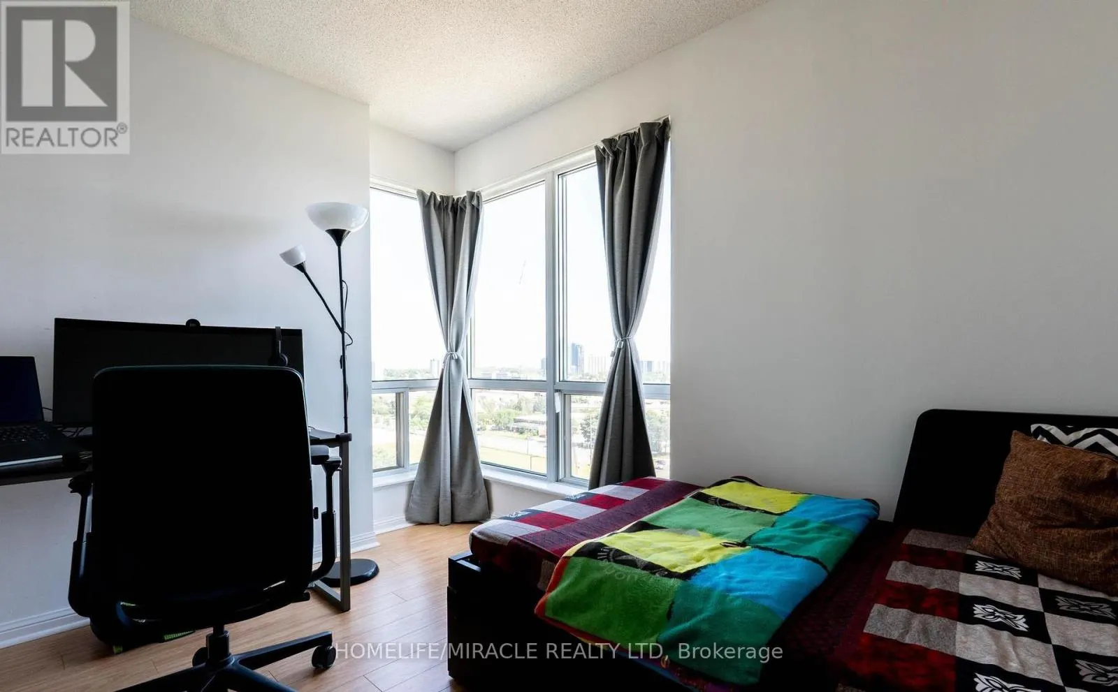 1506 - 1 LEE CENTRE DRIVE