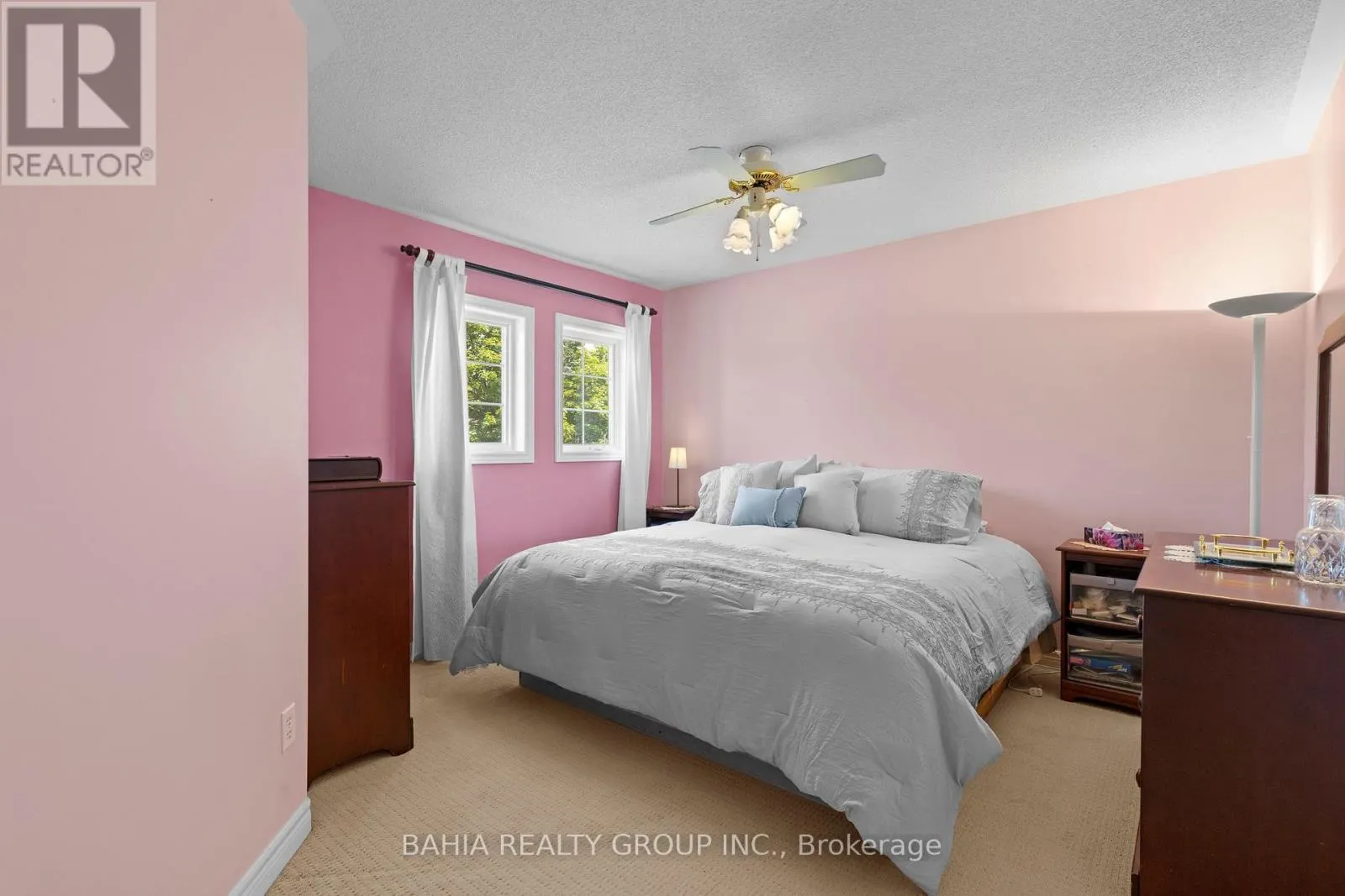 2 TANIS CRESCENT