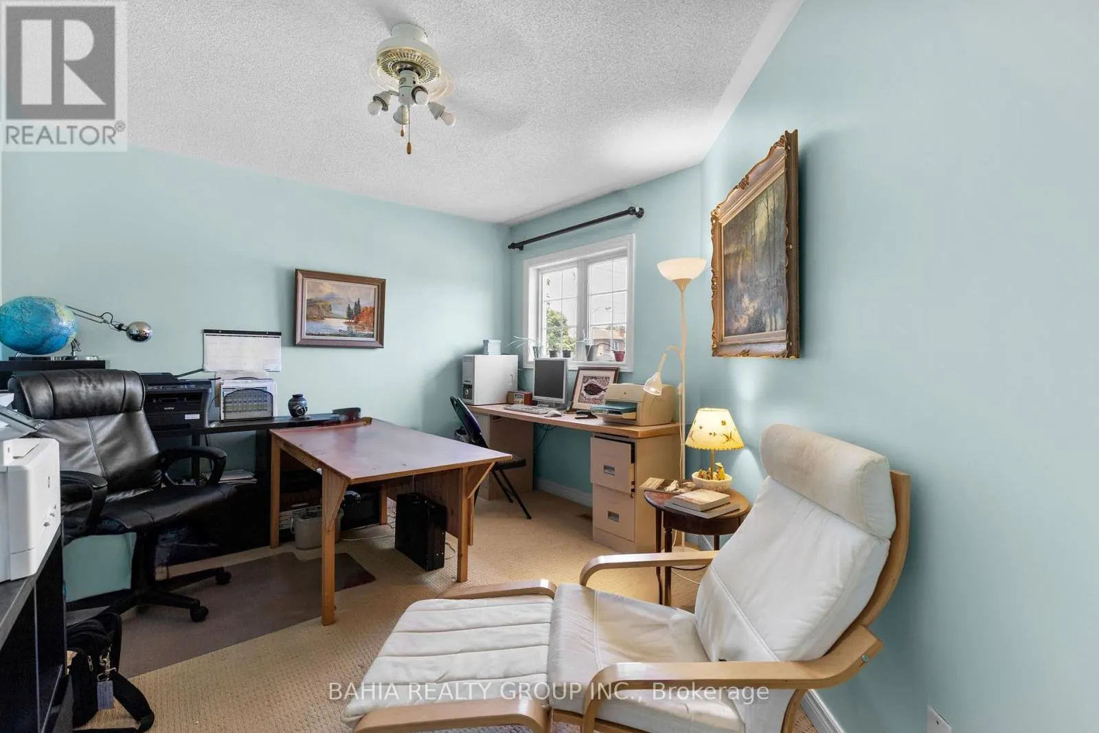 2 TANIS CRESCENT