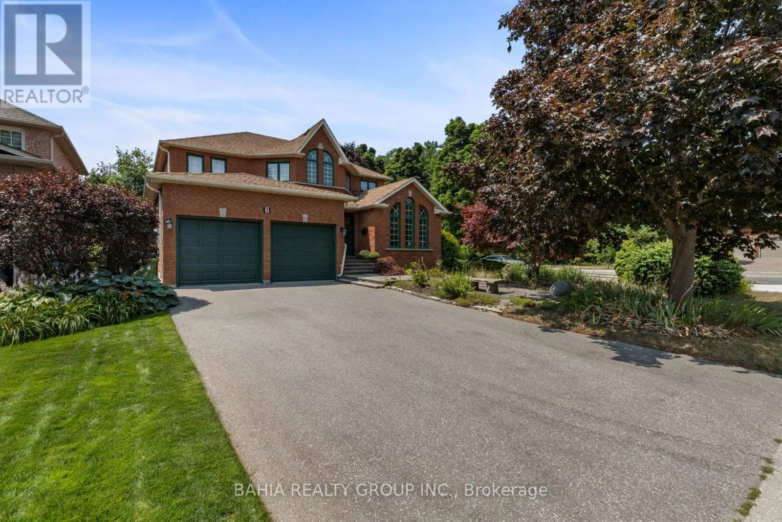 2 TANIS CRESCENT