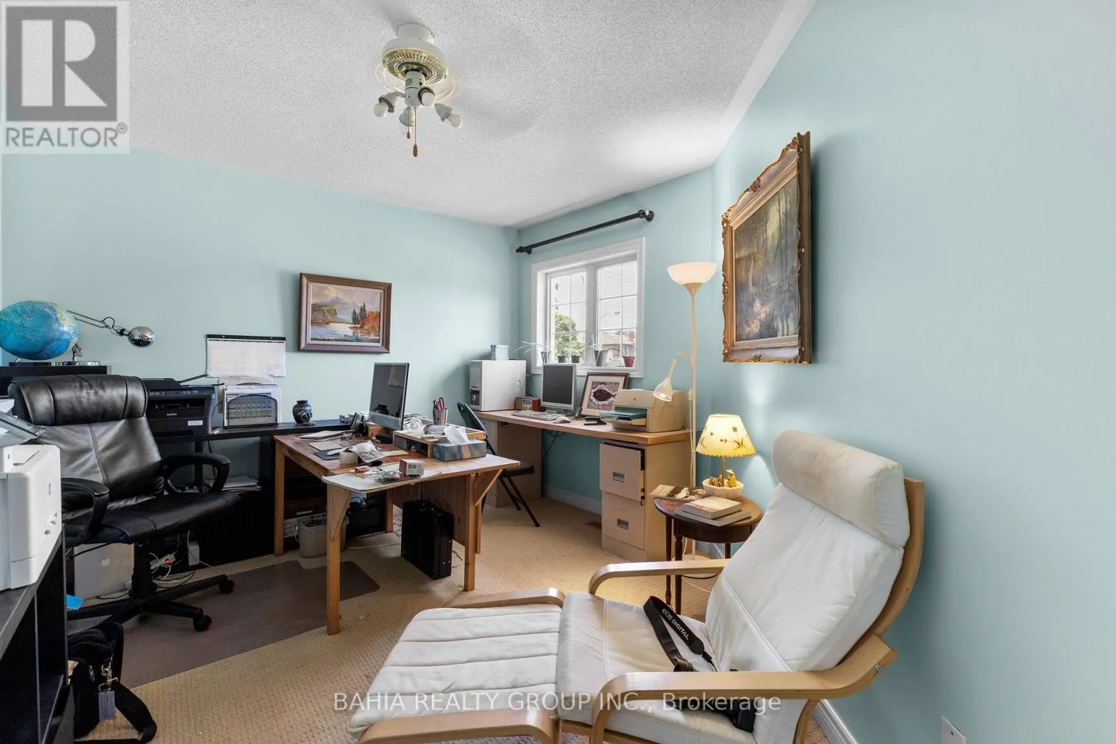 2 TANIS CRESCENT