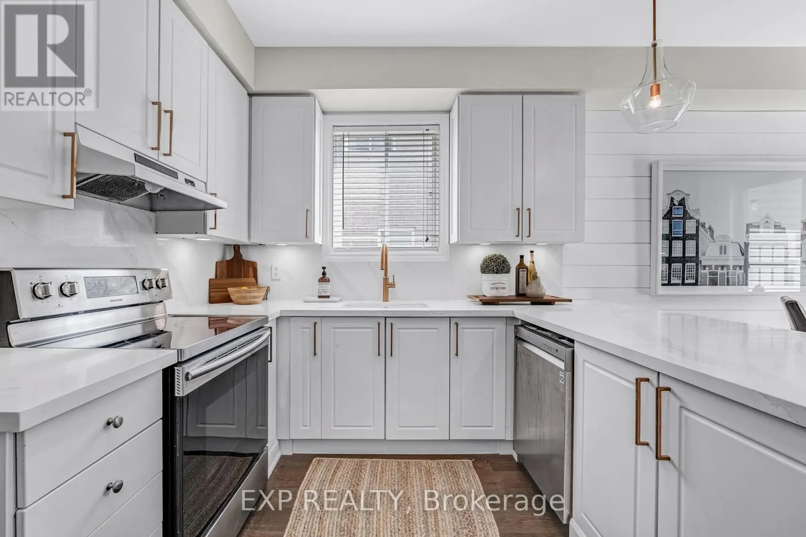 184 CACHET BOULEVARD