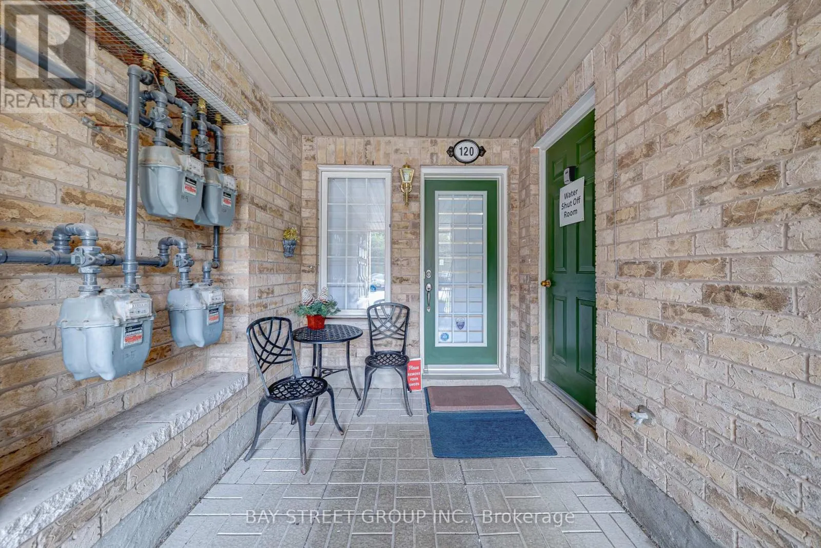 120 - 42 PINERY TRAIL