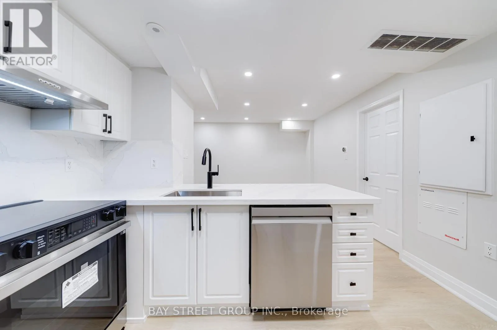 120 - 42 PINERY TRAIL