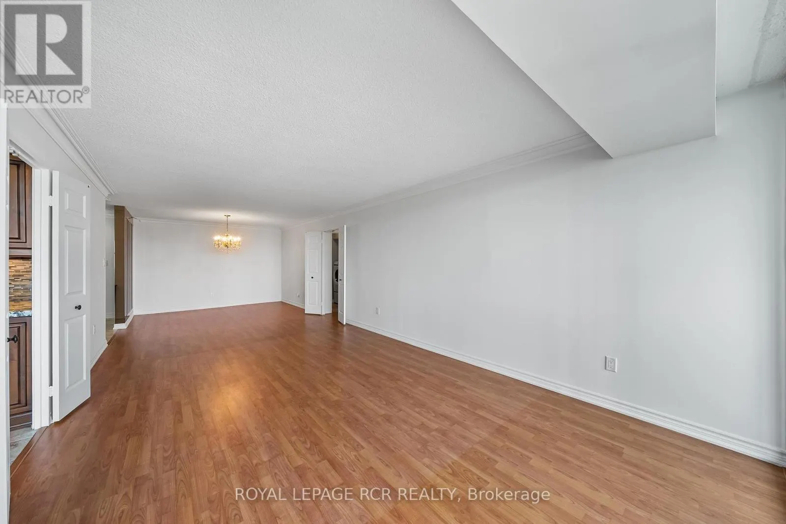 1402 - 2350 BRIDLETOWNE CIRCLE
