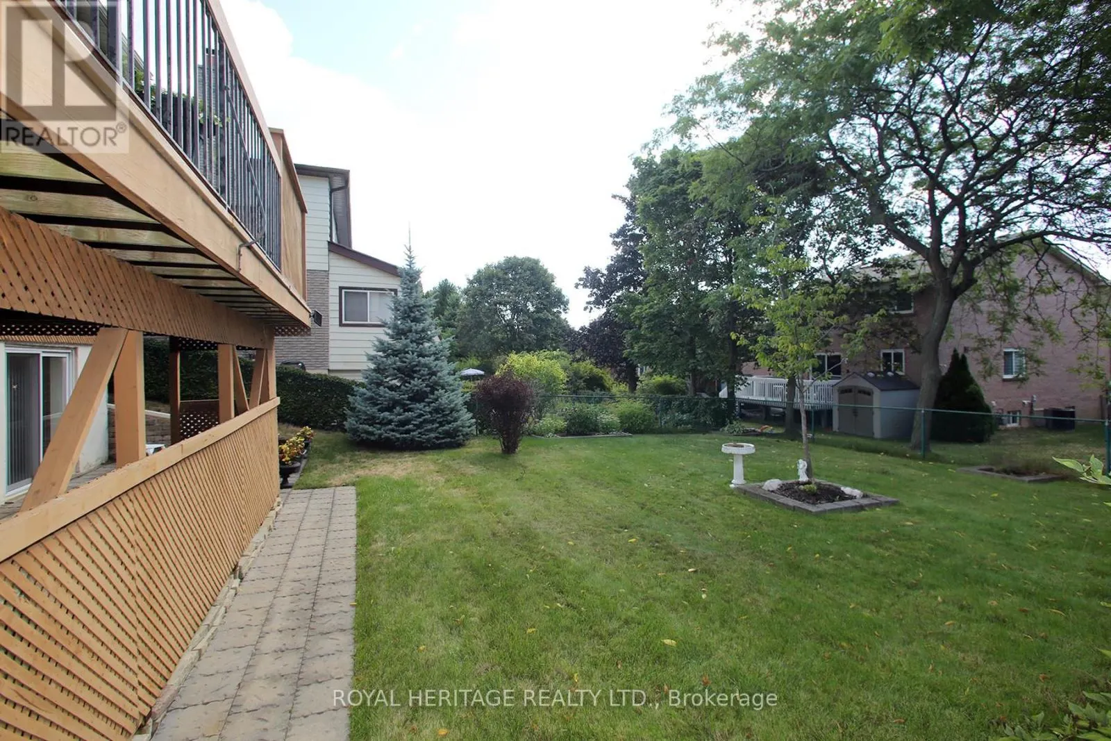 566 CREEKVIEW CIRCLE