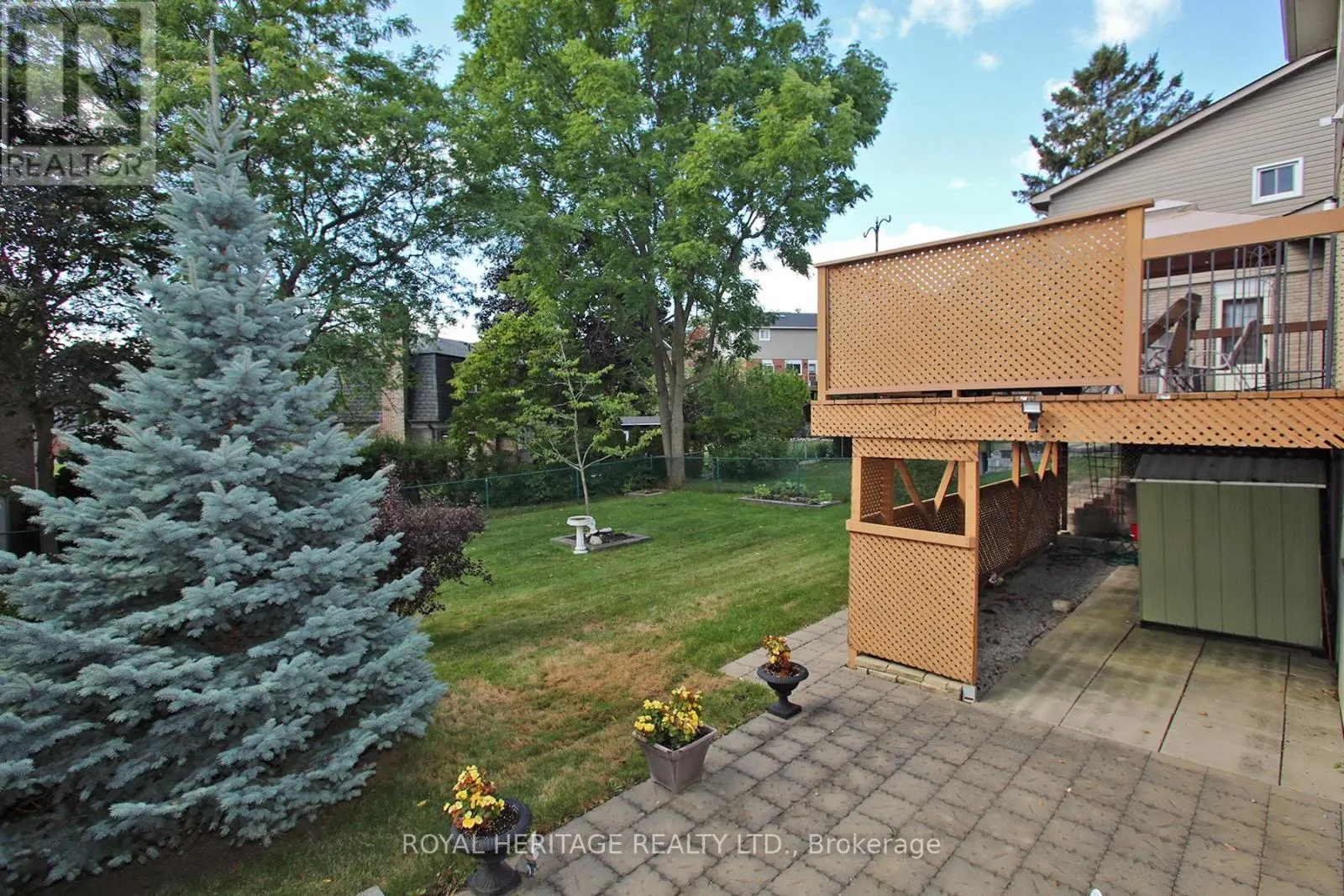 566 CREEKVIEW CIRCLE