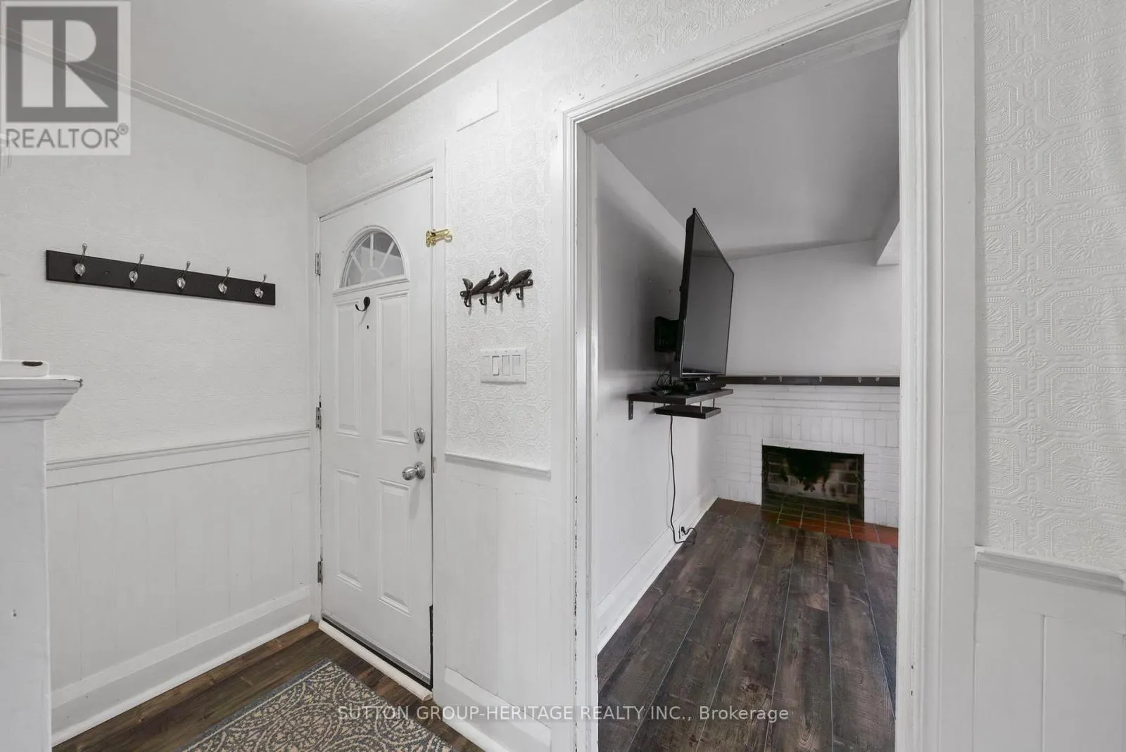 637 MASSON STREET