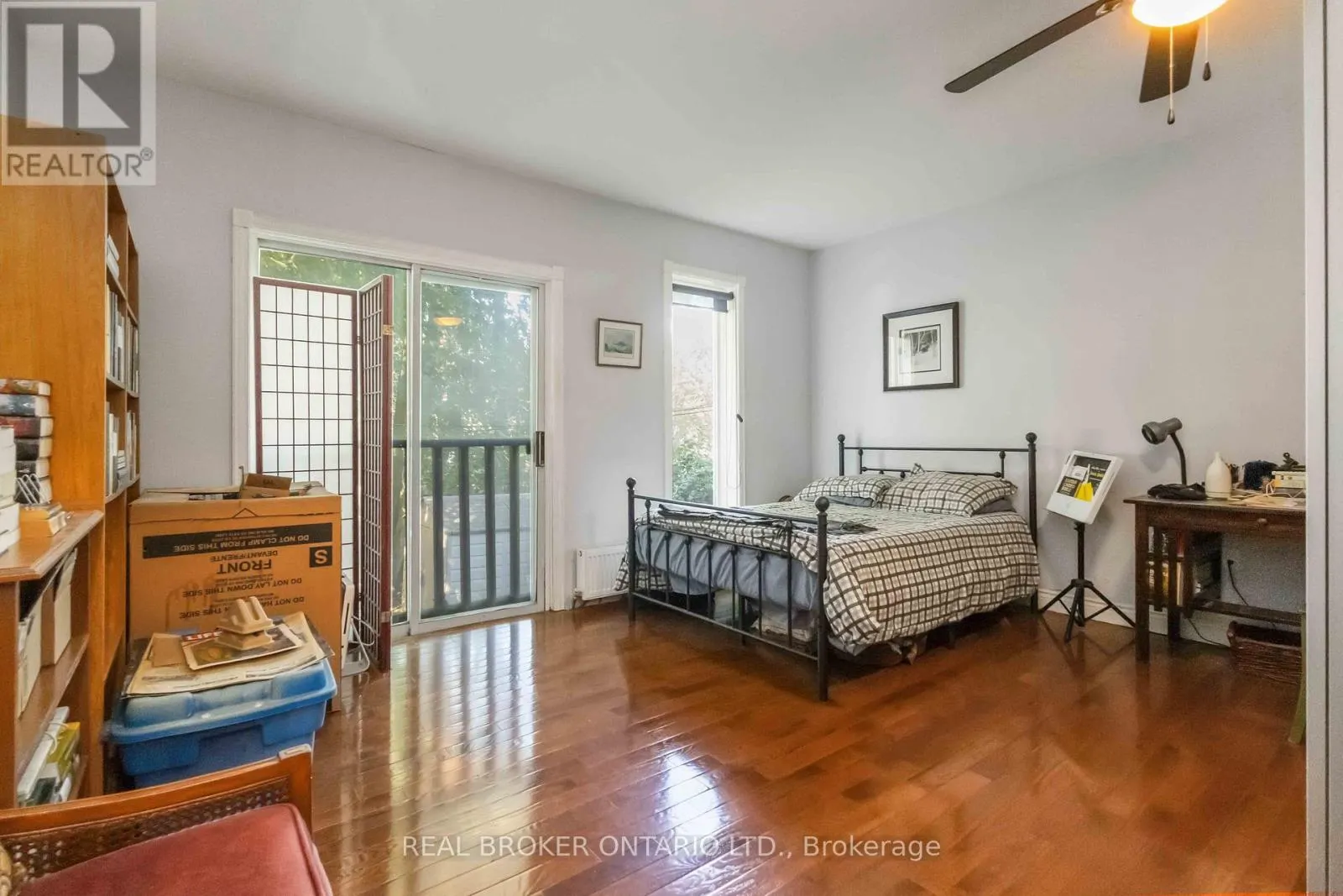 MAIN - 22 CURZON STREET E