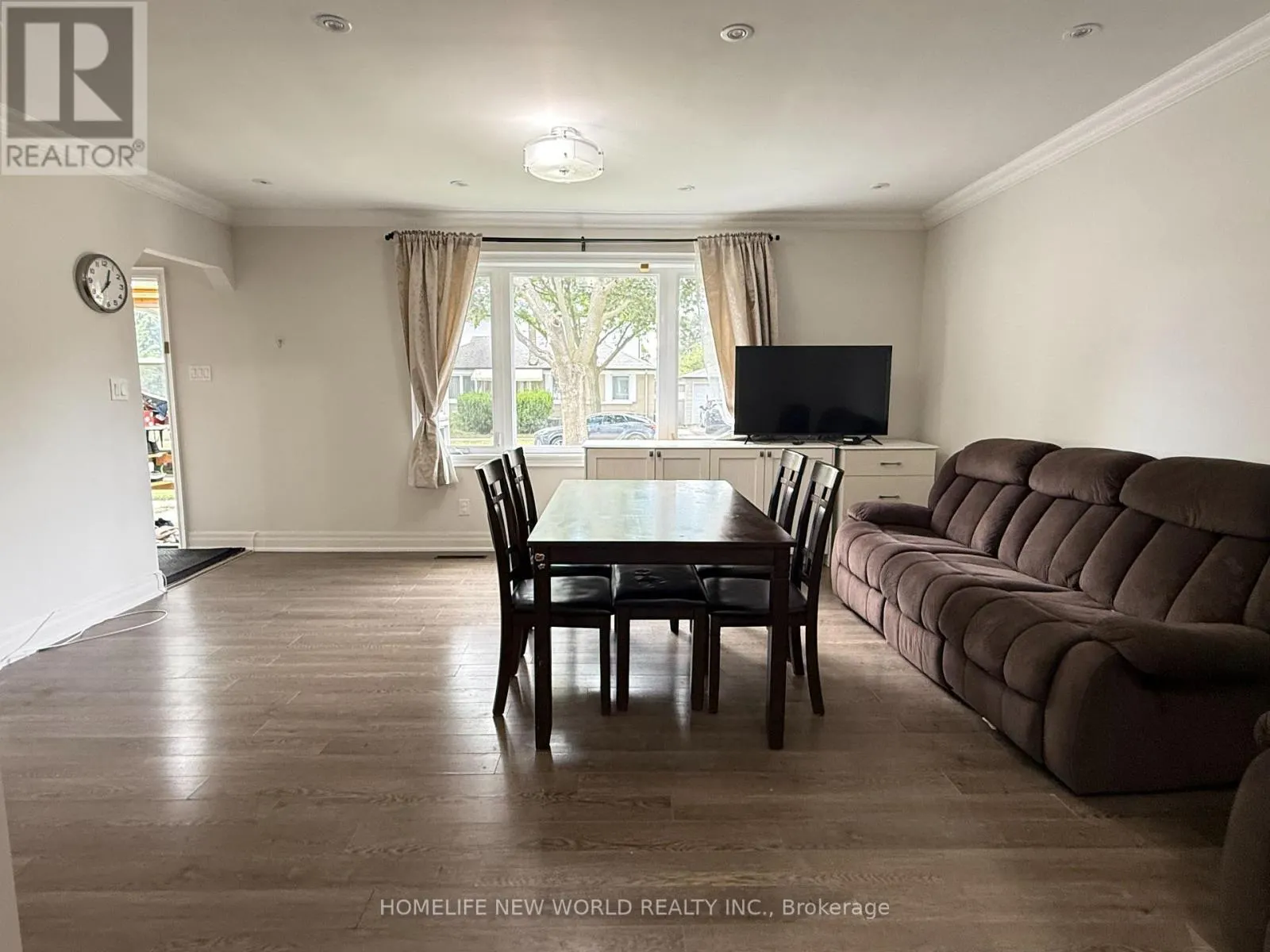 111 VAUXHALL DRIVE