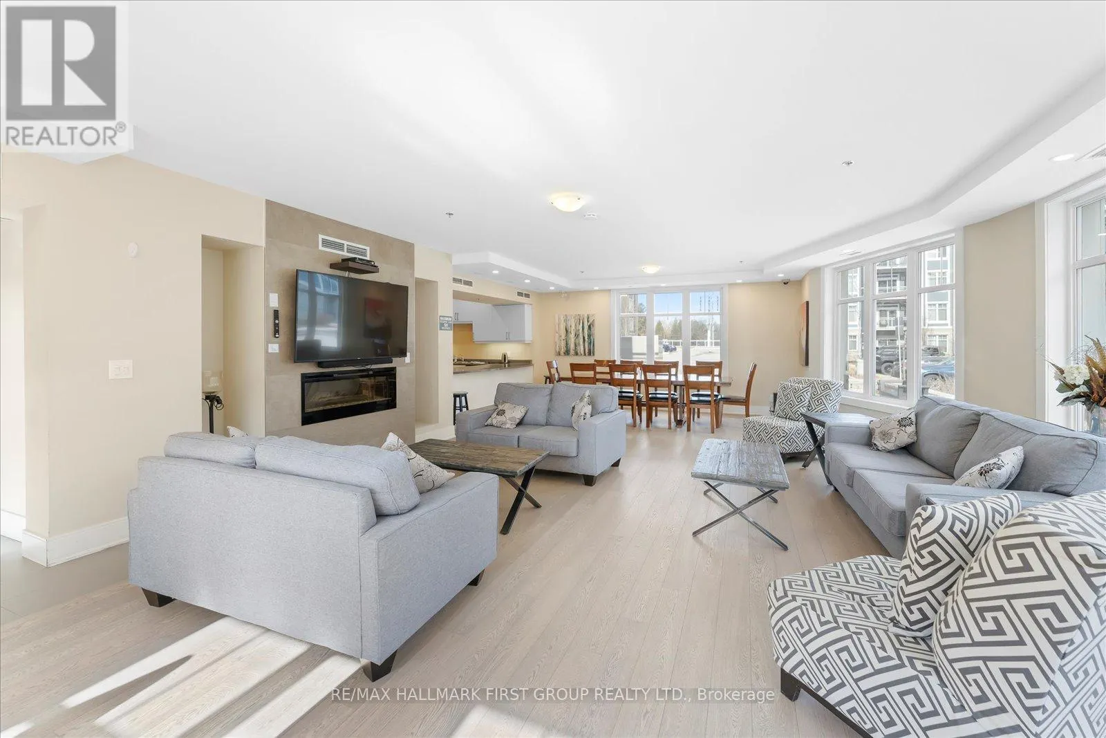 402 - 670 GORDON STREET, #402