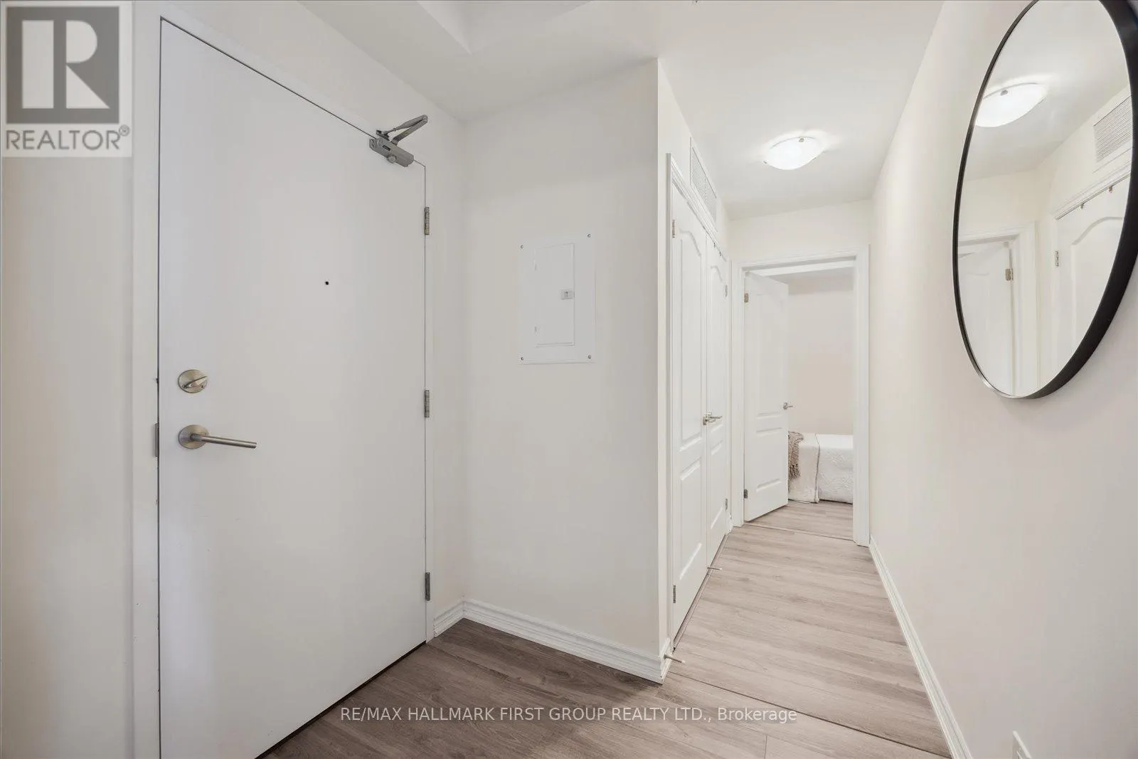 402 - 670 GORDON STREET, #402