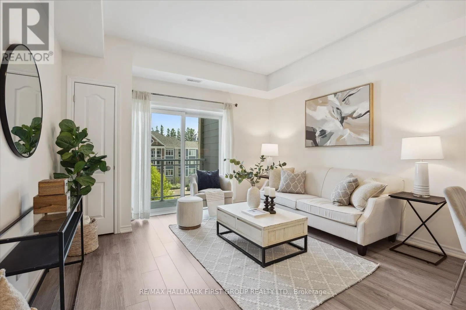 402 - 670 GORDON STREET, #402