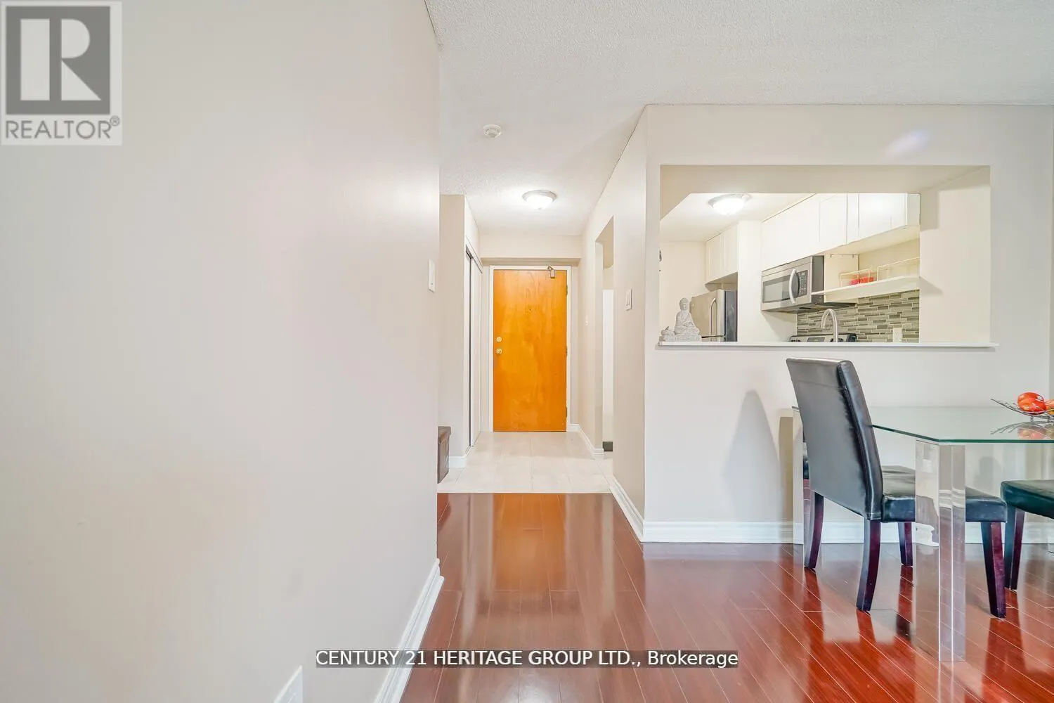 311 - 3050 ELLESMERE ROAD